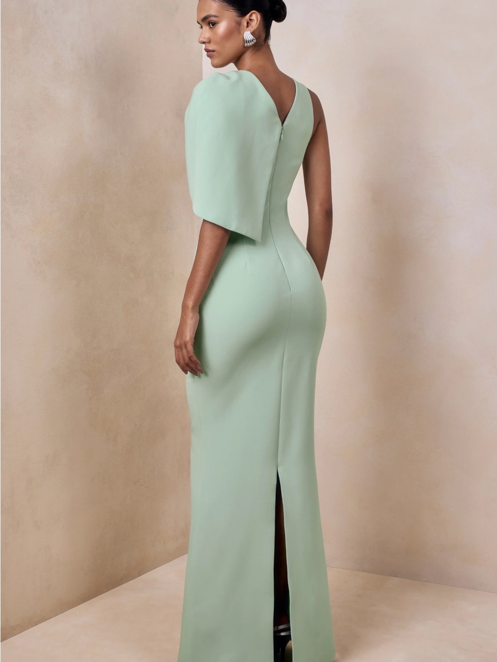 BRAND NEW!! Never worn! Tags still on. Mint green formal! - Picture 1 of 2